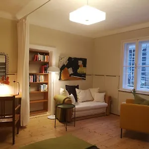 Kleine Haus - Vintage-apartment Im Innenhof Wien
