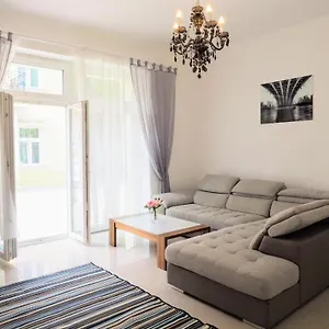Schoenbrunn - Contactless 24h Check-in Apartament