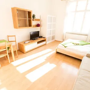 Favoritenstrasse Apartamento