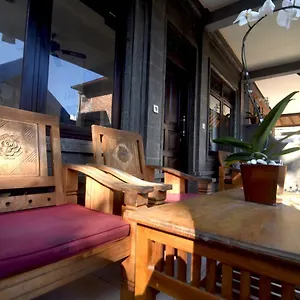 ariks-homestay.ubudhotelsnow.com/